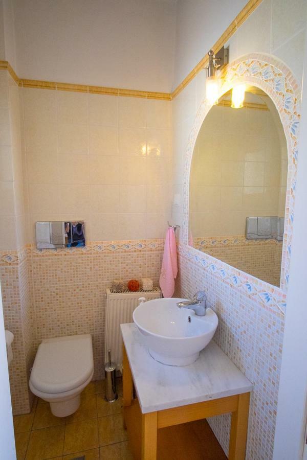 Paris Seaside Villa Pandokrátor Kültér fotó